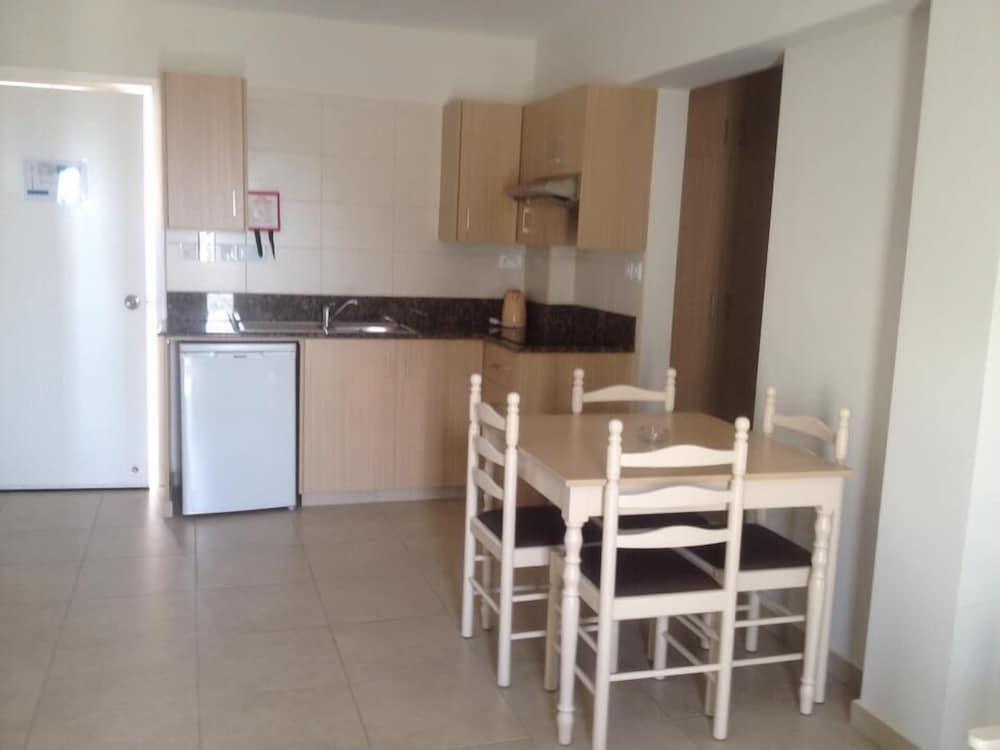 Christabelle Hotel Apartments Ayia Napa Esterno foto