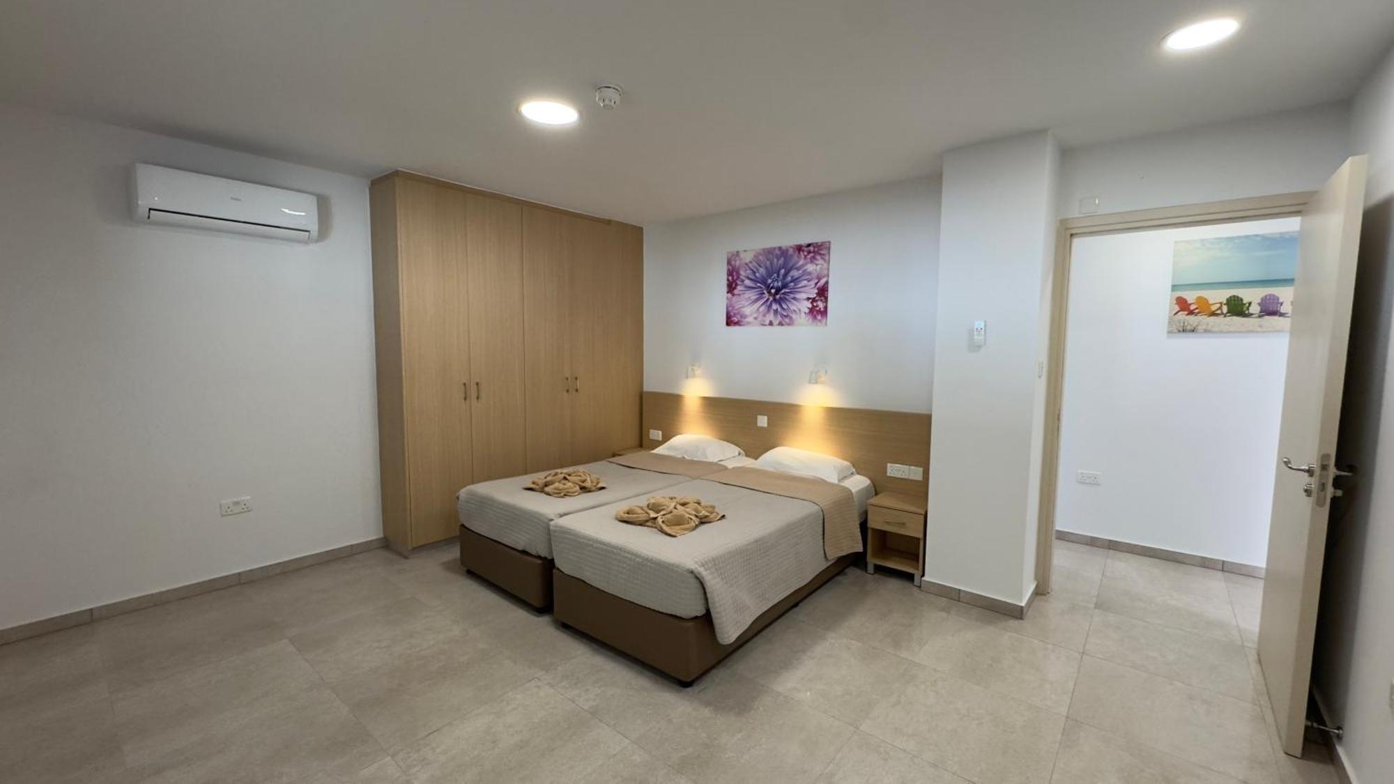 Christabelle Hotel Apartments Ayia Napa Esterno foto