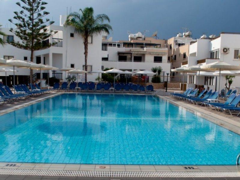 Christabelle Hotel Apartments Ayia Napa Esterno foto