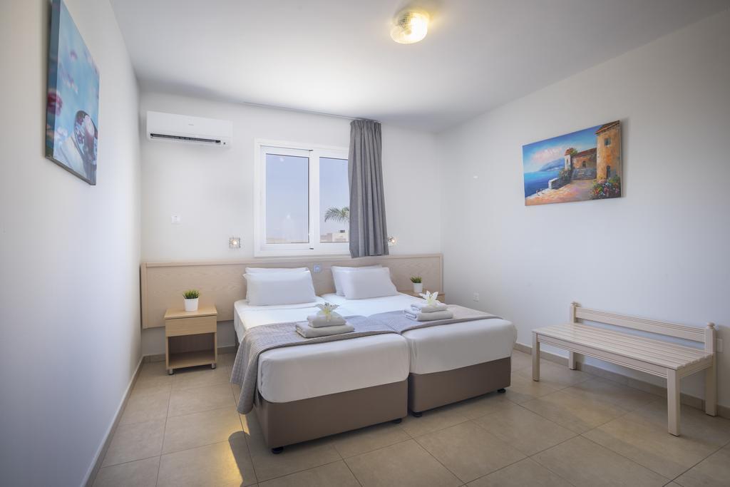 Christabelle Hotel Apartments Ayia Napa Esterno foto